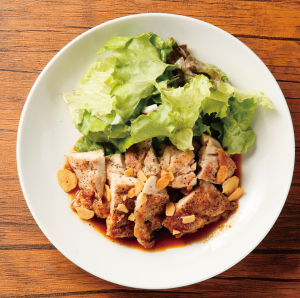 鶏モモ肉のグリル（ニンニクソース）
