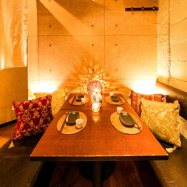 We can accommodate from 2 people to large groups in our completely private hideaway space! We will create an atmosphere where you can enjoy a calm space filled with Japanese atmosphere! Stretch your legs out in a relaxing private room with a sunken kotatsu table and enjoy a relaxing time! We also accept reservations for seats only, so please feel free to contact us!