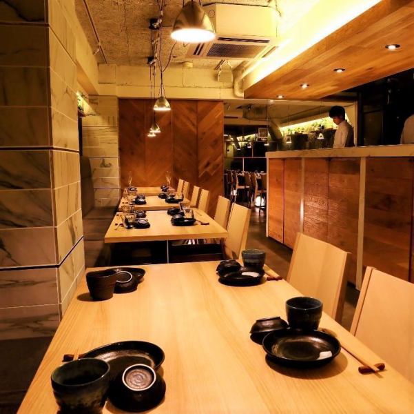Spacious store for up to 40 people! Our group is also welcome to use the group! Banquet in a spacious space! With a fine grained table and ample seating arrangement, You can enjoy seasonal cuisine and carefully selected sake.Please feel free to contact us for the number of people, budget etc.