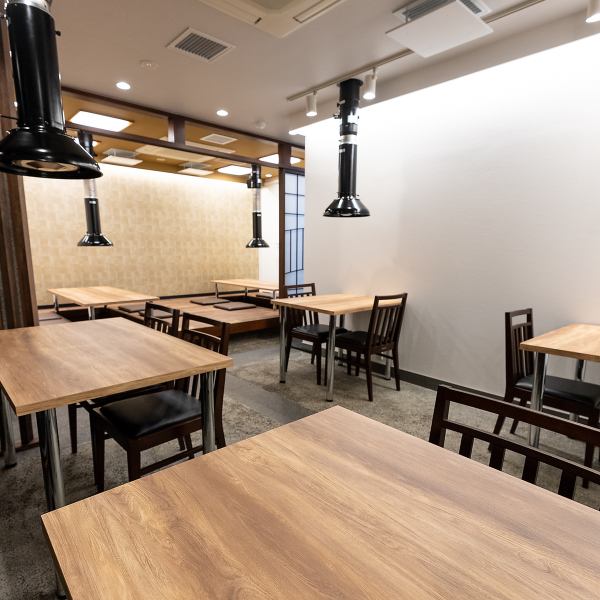 ≪A shop where you can roast blowfish by yourself≫ All seats have roasters, so you can enjoy blowfish at will with your own taste.There is also a smoke exhaust duct so you don't have to worry about smoke or odors!