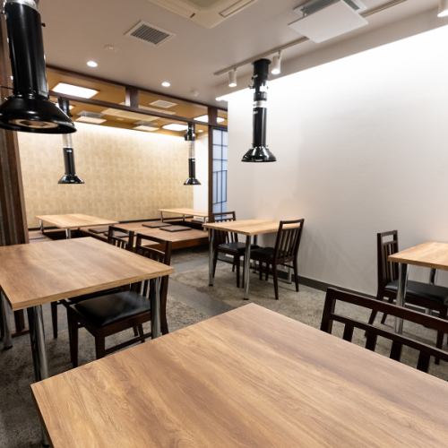 <p>≪A shop where you can roast blowfish by yourself≫ All seats have roasters, so you can enjoy blowfish at will with your own taste.There is also a smoke exhaust duct so you don&#39;t have to worry about smoke or odors!</p>