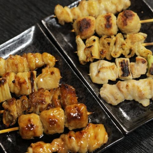 【看板メニュー】お財布に優しい圧倒的安さ!焼き鳥1本39円(税込43円)~ご用意