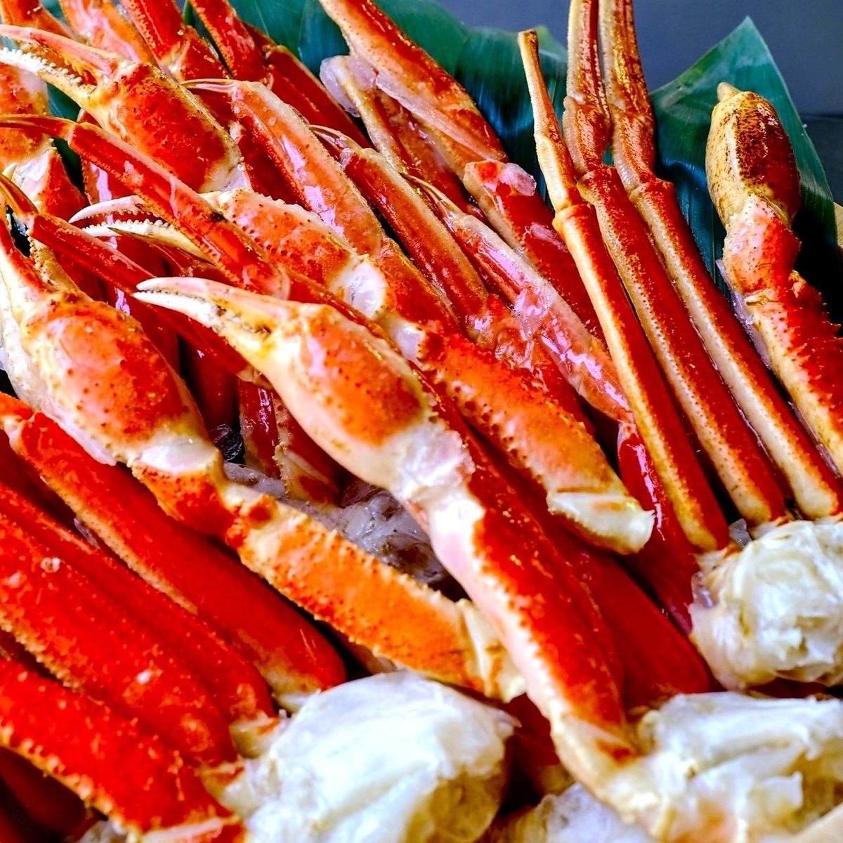 All-you-can-eat delicious snow crab with plenty of meat!