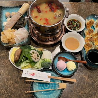 [Hot Pot Enjoyment Course◎] 6 dishes including chicken soup pot and seasonal vegetable assortment ≪Beautiful skin course≫ 5,280 yen *Food only