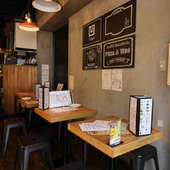 【テーブル席：2名席×5】