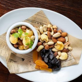 ドライフルーツとミックスナッツ盛り