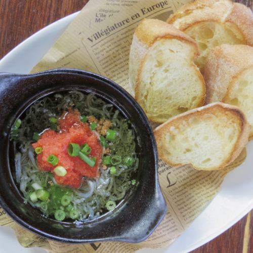 明太子としらすのアヒージョ