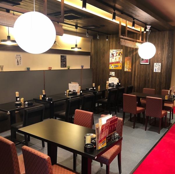 Up to 40 people can be reserved! The table can be connected, so you can move the layout ♪ If you want to reserve a small number of people, please contact the store