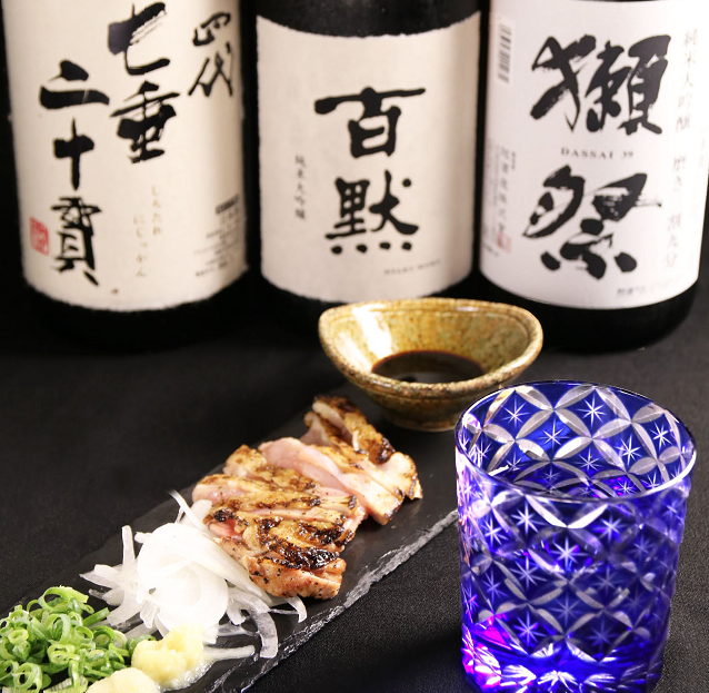 自慢の大山どりを使った料理に旨い銘酒を季節毎にご用意!