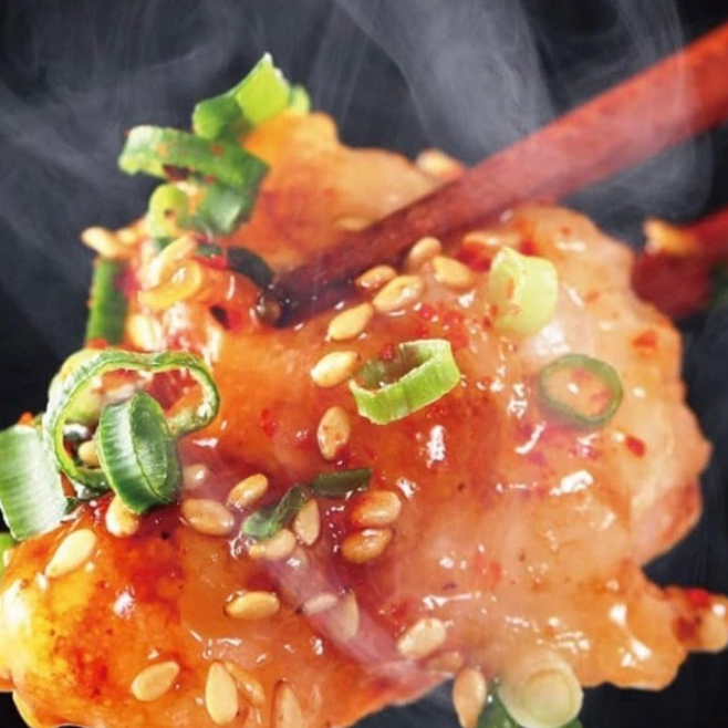 こだわり新鮮食材でこだわりのホルモン焼や焼肉をたっぷりとお召し上がりください。