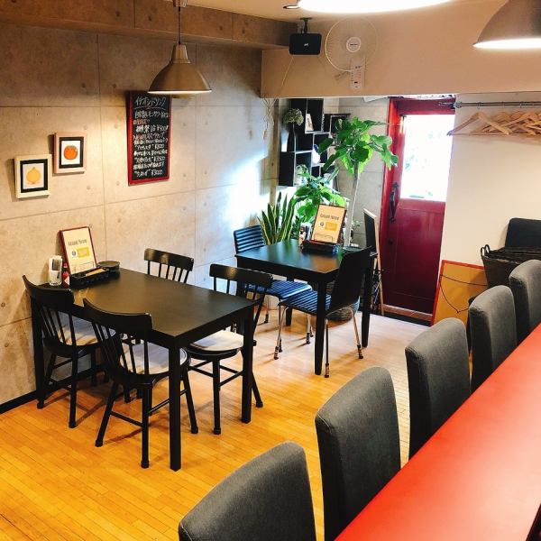 Enjoy delicious sake and authentic cuisine in a stylish restaurant.Recommended for all kinds of banquets such as girls-only gatherings and dates. Table seats are available from 3 people.