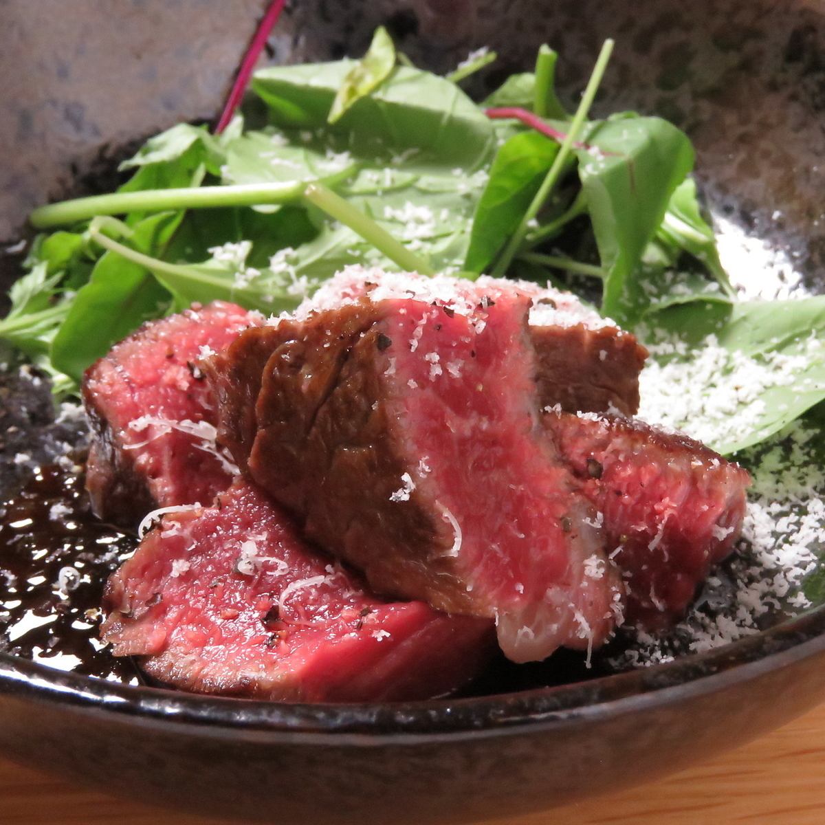 炭火でじっくり焼いた和牛ヒレにくを堪能♪