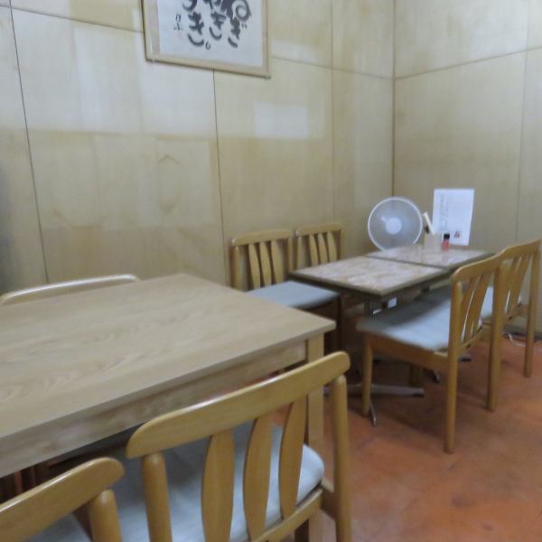 夜は25時まで営業しているので、二次会や三次会にもぴったり。スタッフが、心を込めておもてなしします。仲間との語らいの場にぴったりな地元に愛され続けるアットホームな居酒屋。