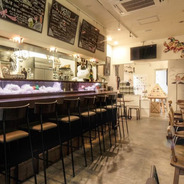 ハロウィンパーティー、クリスマスパーティー、誕生日会、女子会などなど!様々なシーンで使える貴重なお店♪心優しく気さくな店主がご要望にできる限り対応してくれます♪夏には流しそうめんをやったりなどなど♪遊んで楽しめる、そんな遊食家Booの虜になること間違い無しです♪♪