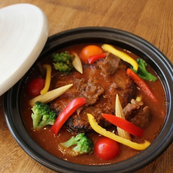 タジン鍋de煮込みハンバーグ