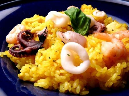 Saffron rice from the sea