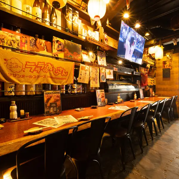 【お一人様やサク飲みに♪】仕事帰りの一杯にもぴったりな、気取らず過ごせる居心地の良いカウンター席