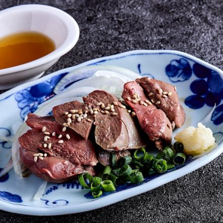 低温調理の鶏レバ刺し