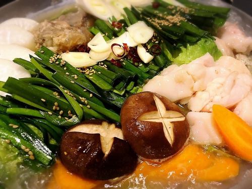 ≪季節の鍋≫牛テールもつ鍋【一人前】