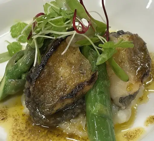 【Dinner Ambassadorコース】蝦夷アワビと黒毛和牛ステーキを堪能