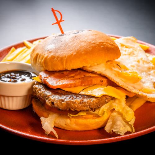 【地元和牛の味を楽しむ！】≪ランザンバーガー≫1650円（税込）