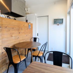 【2名テーブル×2席】