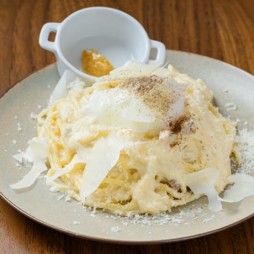 ディナーで使用するパスタは、全てが店内で手打ち!