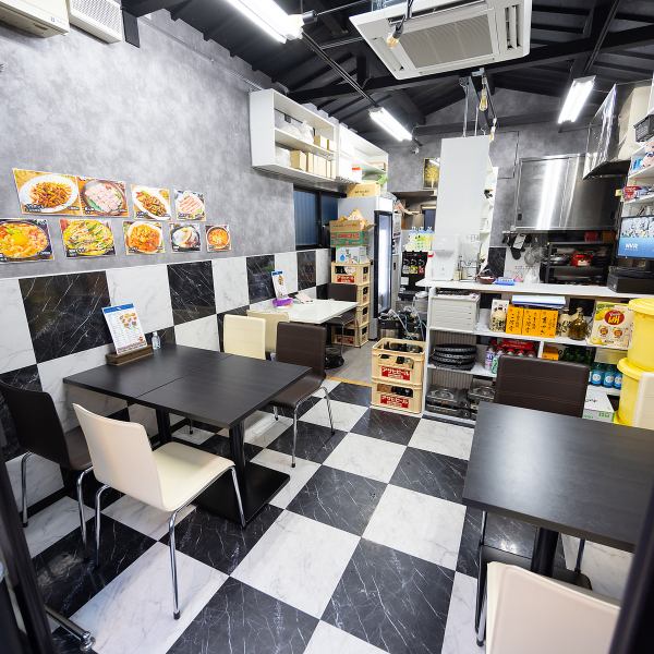 [Korean Restaurant Seoul Seoul ◆] The restaurant has a cozy and calming interior with a calming color scheme of black, white, and gray. Also, since it is just one street away from the shopping district, you can enjoy your time away from the everyday noise.We look forward to your visit.