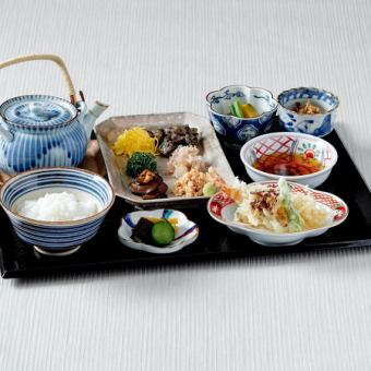 【ランチ】 九州名物鶏飯膳