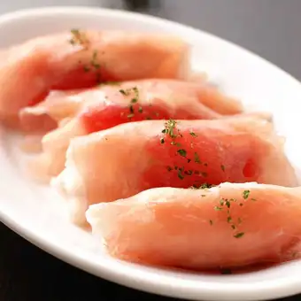 A surprising feast of prosciutto and tomatoes