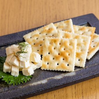 Served with cream cheese miso marinated crackers