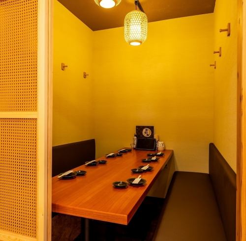 Private room for 8 people