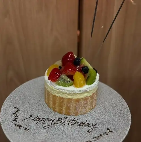 お祝いに特製プレート！