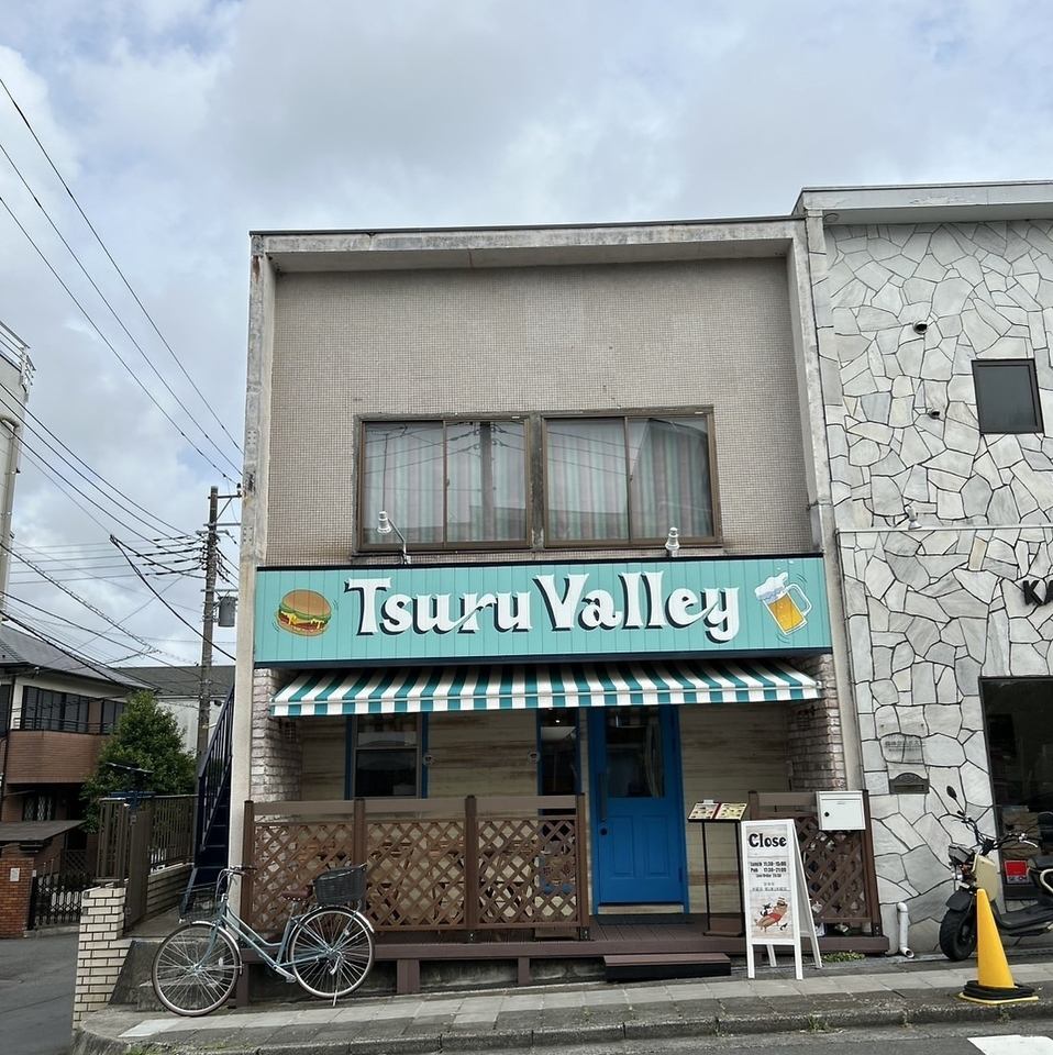 地元で仕入れた食材を使用したハンバーガーやこだわりのクラフトビールをご賞味下さい