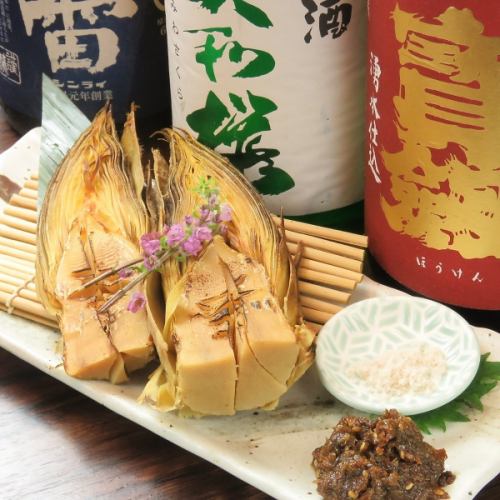 【福冈】烤竹笋（整根）配蜂斗菜味噌酱
