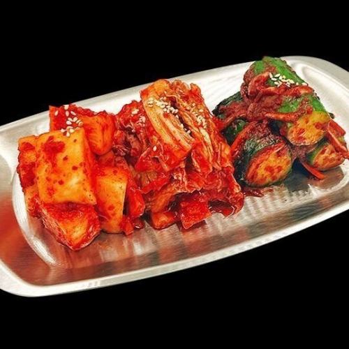 キムチ盛り合わせ