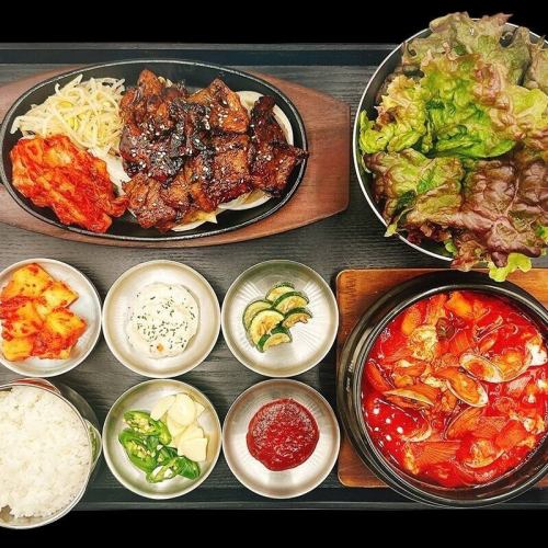 ランチも人気！お気軽にご来店お待ちしております！