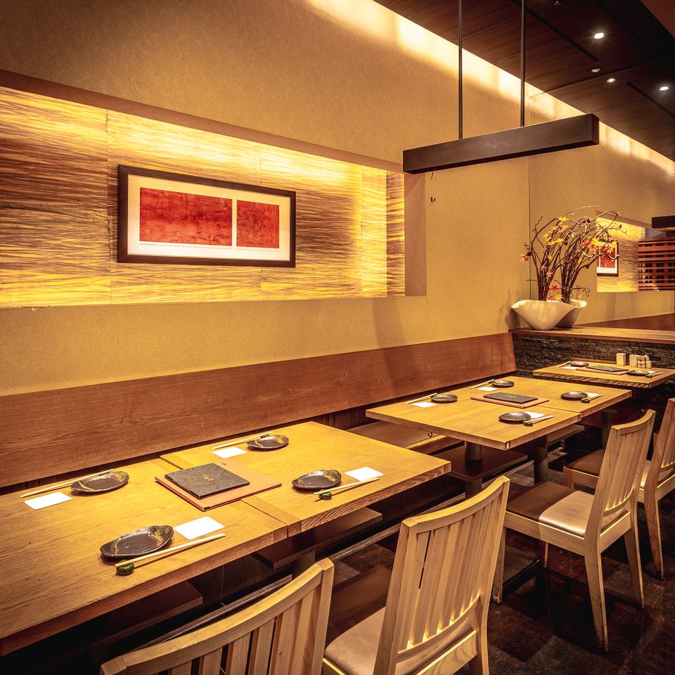 Table seating is available for a maximum of 30 people.For various banquets ♪