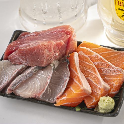 新鮮なお刺身盛り合わせ