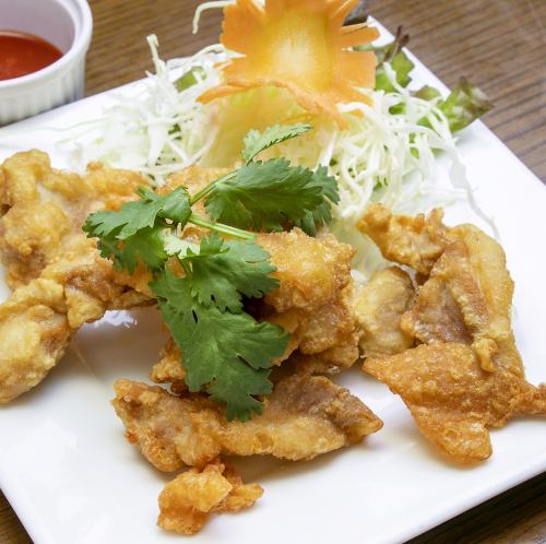 Deep fried chicken with fish sauce