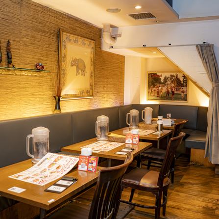 全53席の開放感ある店内