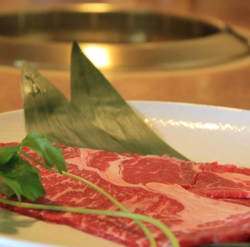 美味しいお肉を店内でご堪能ください！