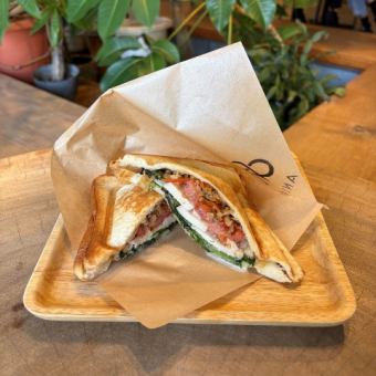 スモークチキンときんぴらごぼう