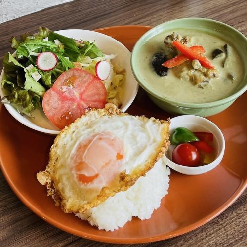 【今月のメニュー】グリーンカレー