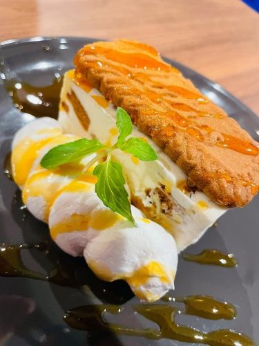 ロータスレアチーズケーキ