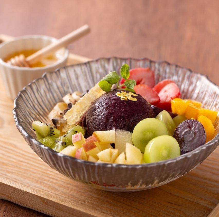 片町にNEWOPEN！おしゃれな店内で、シーシャやアサイーボウルも♪お昼からcafe営業中