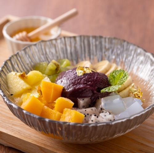 【見た目も鮮やか♪】美容や健康を意識する方にピッタリ◎≪アサイーボウル≫『トロピカルボウル』