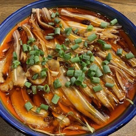 두꺼운 돼지 귀의 질유