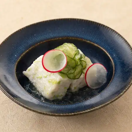 枝豆と長芋羊羹　生姜ジュレ