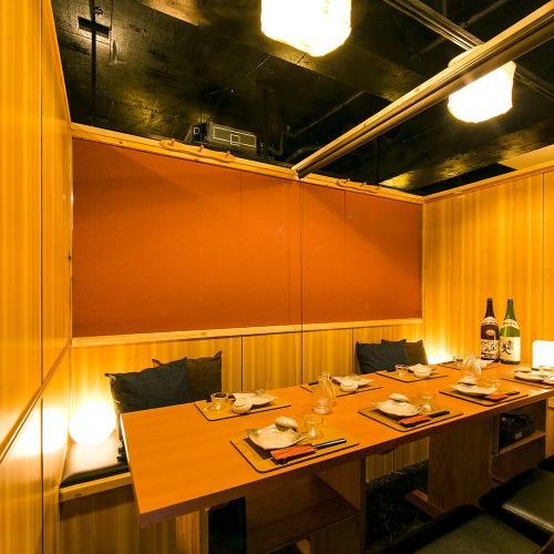 [Private room with door | 9 to 16 people] Private room seats ideal for banquets.One side is all doors, so it's easy to move.Please enjoy the banquet slowly without worrying about your surroundings in a private space.All-you-can-drink is available from 5,000 yen.